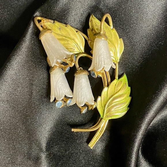 Miriam Haskell Jewelry - Rare Vintage 1930s MIRIAM HASKELL Floral Spray Brooch